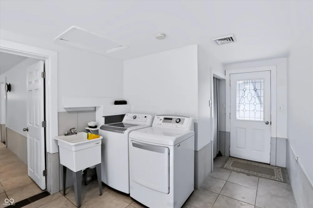 15454 Meith Street Fortville, IN 46040