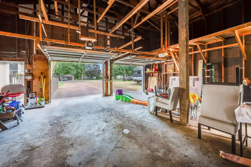 503 Central Avenue S Mapleton, MN 56065
