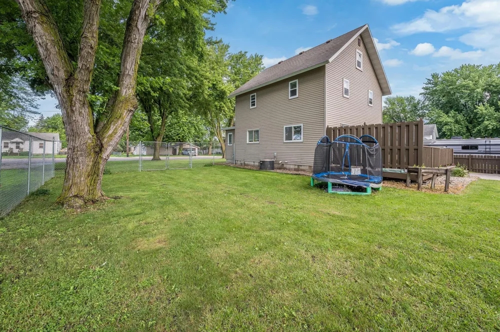503 Central Avenue S Mapleton, MN 56065
