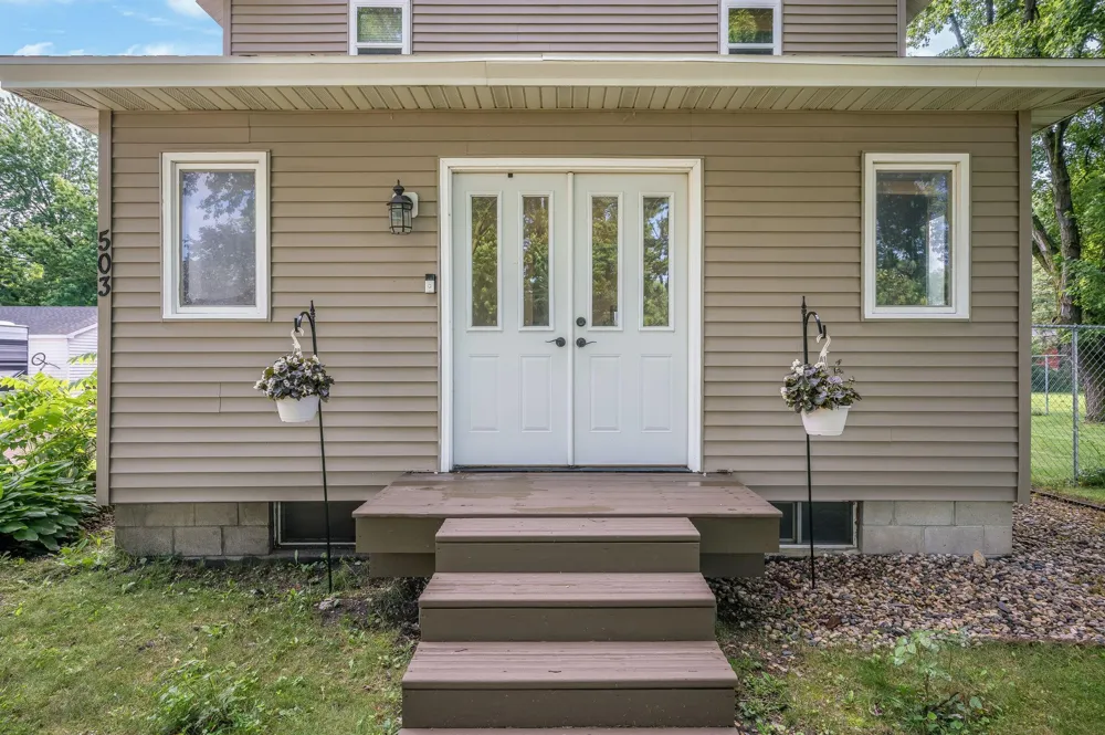 503 Central Avenue S Mapleton, MN 56065