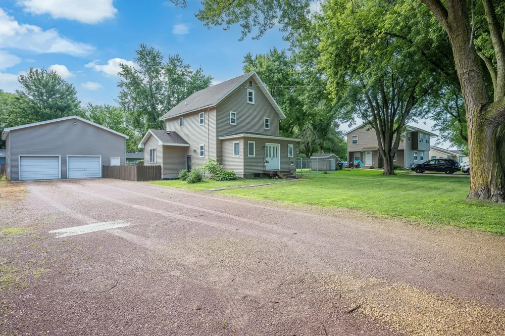 503 Central Avenue S Mapleton, MN 56065