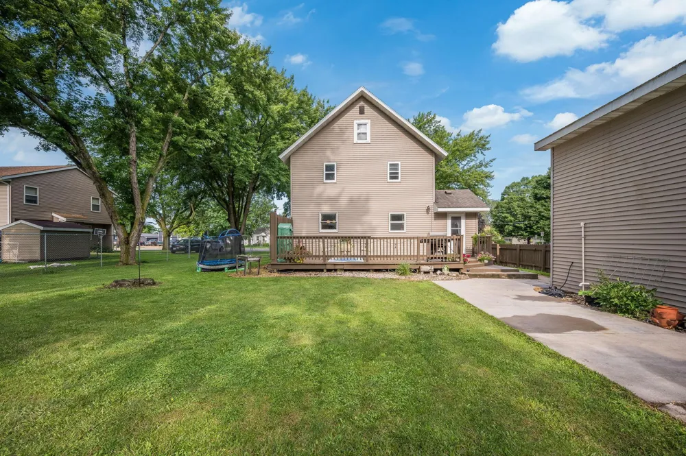 503 Central Avenue S Mapleton, MN 56065