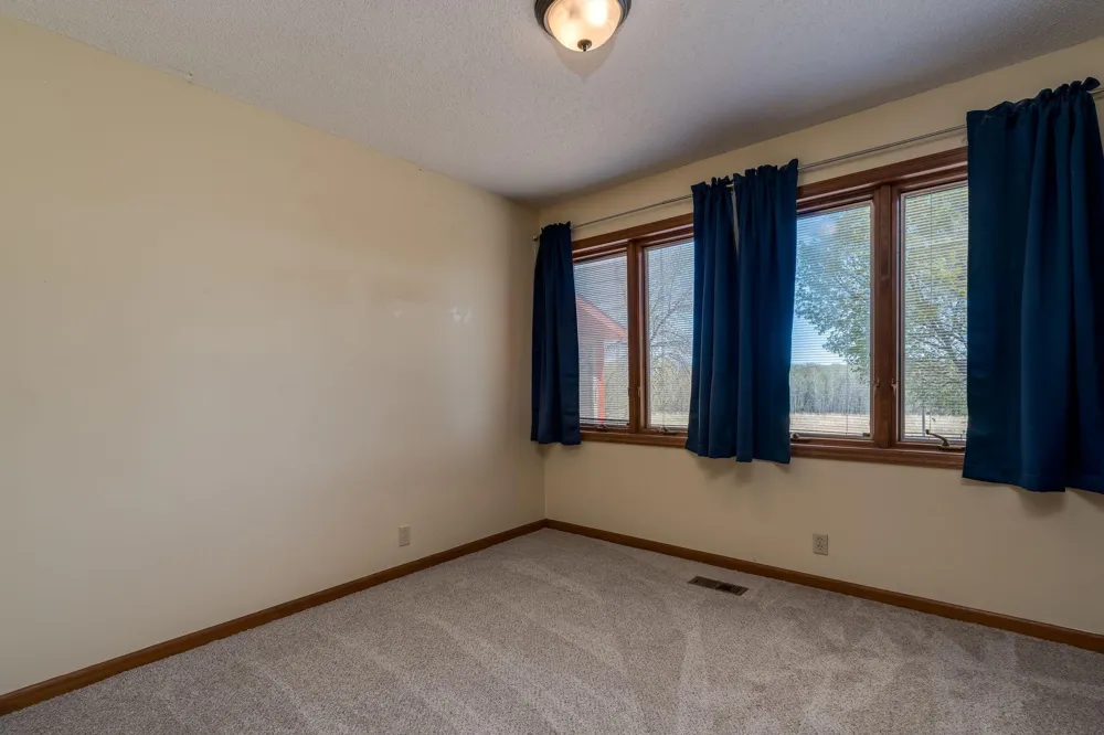 29558 Pumpkin Hill Road Le Sueur, MN 56058
