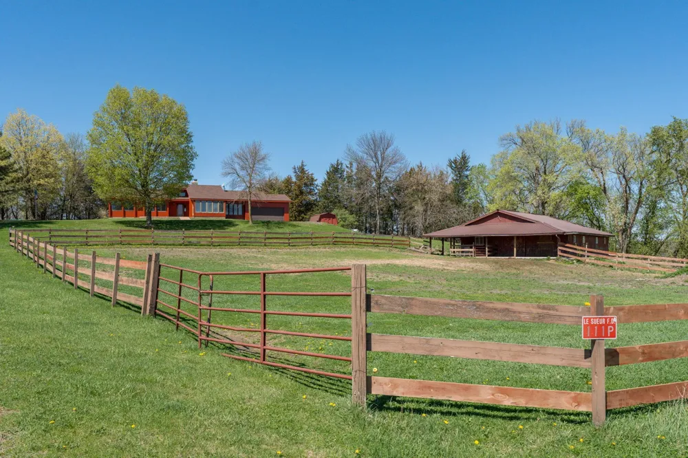 29558 Pumpkin Hill Road Le Sueur, MN 56058