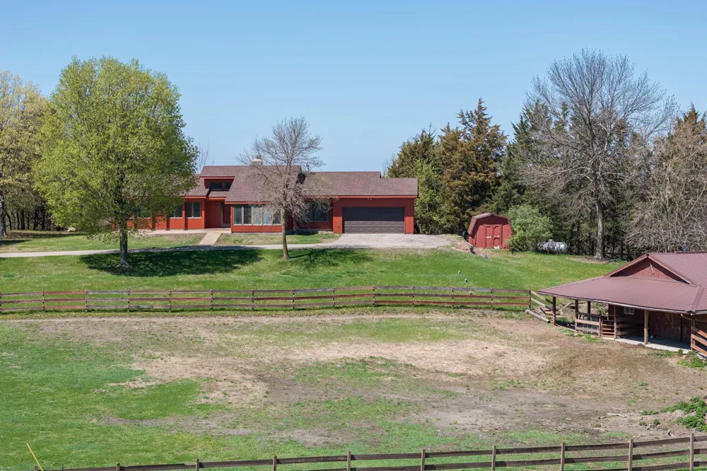 29558 Pumpkin Hill Road Le Sueur, MN 56058