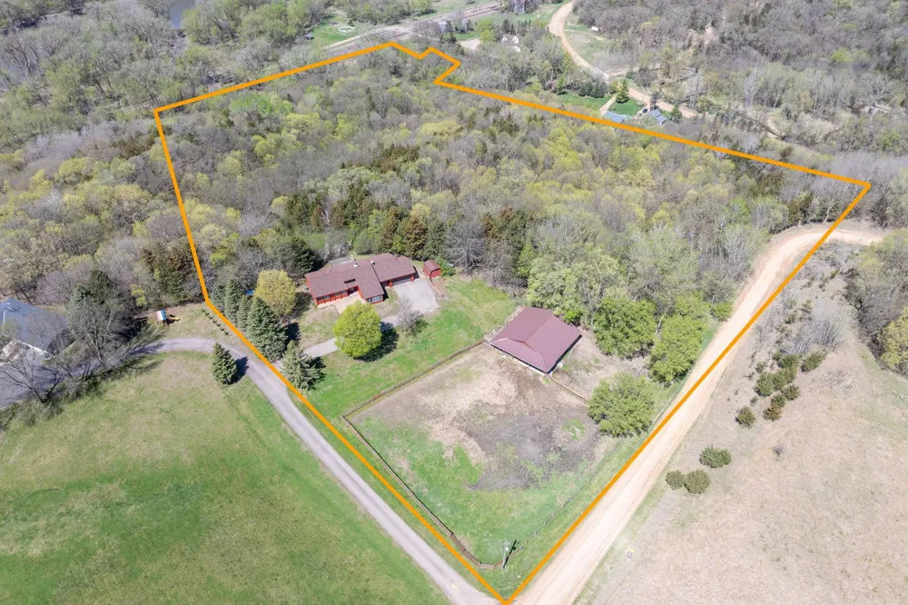 29558 Pumpkin Hill Road Le Sueur, MN 56058