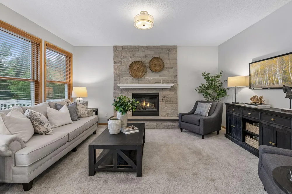 2719 Longacres Drive Chanhassen, MN 55317