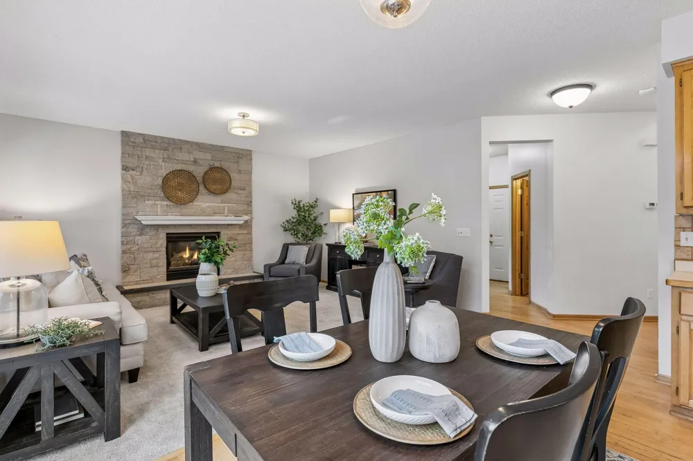 2719 Longacres Drive Chanhassen, MN 55317