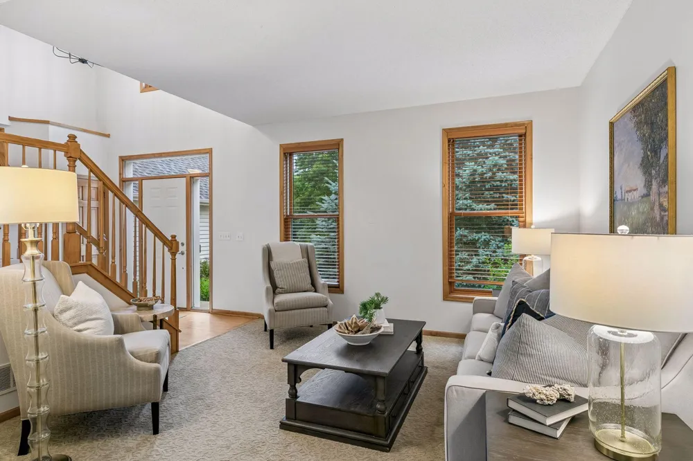 2719 Longacres Drive Chanhassen, MN 55317