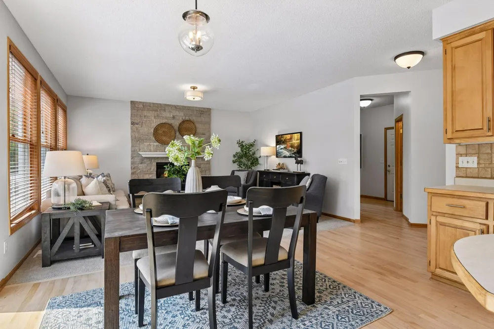 2719 Longacres Drive Chanhassen, MN 55317