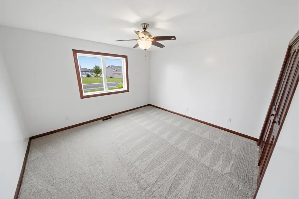 580 Canyon Lane NW Eyota, MN 55934