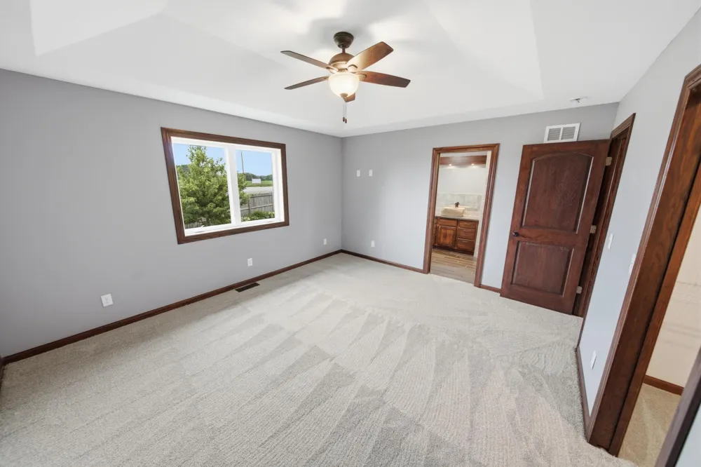 580 Canyon Lane NW Eyota, MN 55934