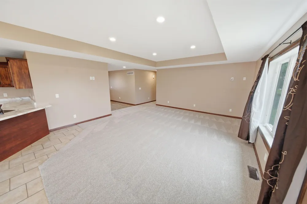 580 Canyon Lane NW Eyota, MN 55934