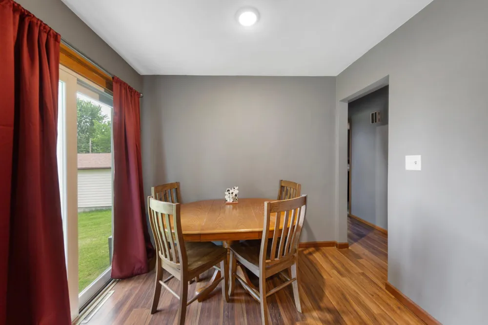 531 1st Street SW New Richland, MN 56072