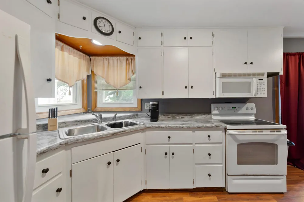 531 1st Street SW New Richland, MN 56072