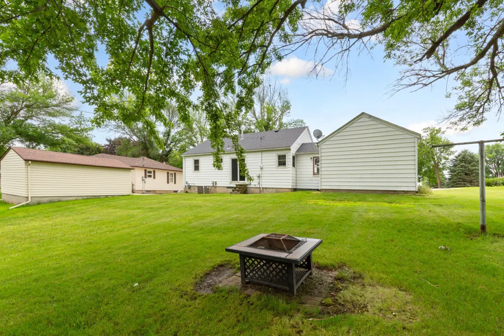 531 1st Street SW New Richland, MN 56072
