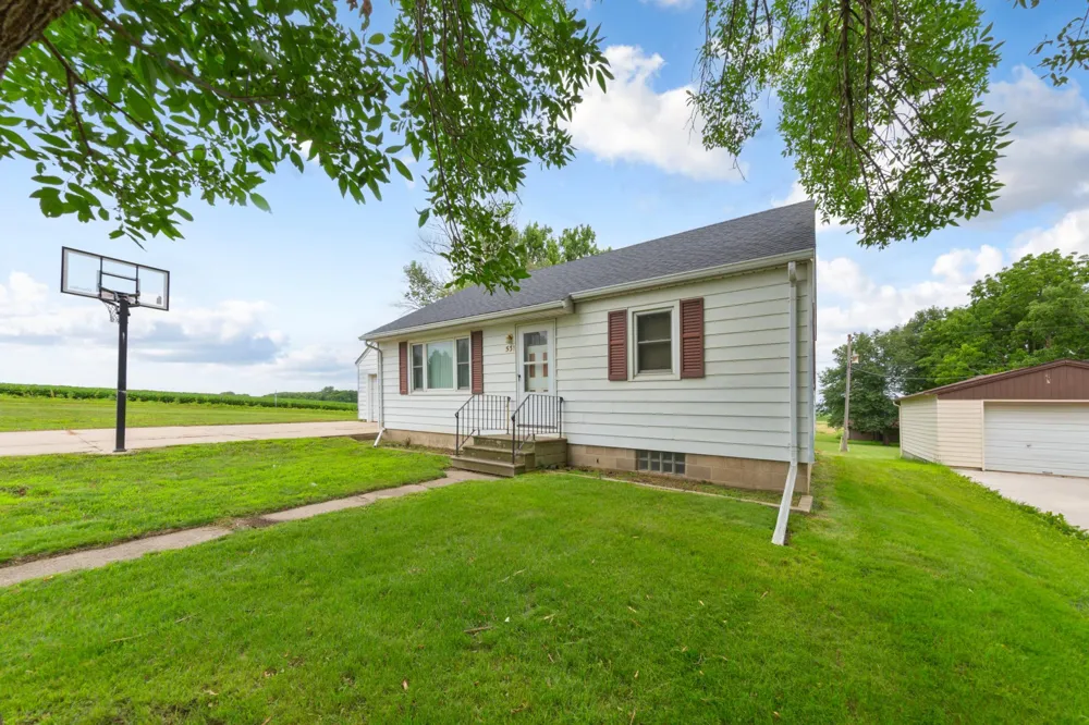 531 1st Street SW New Richland, MN 56072
