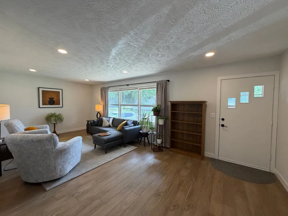 209 E Barck Avenue Luverne, MN 56156