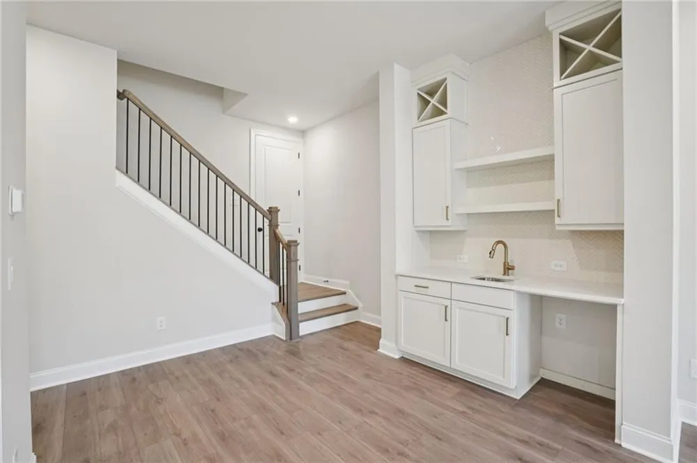 5695 Broad River View #444 Peachtree Corners, GA 30092