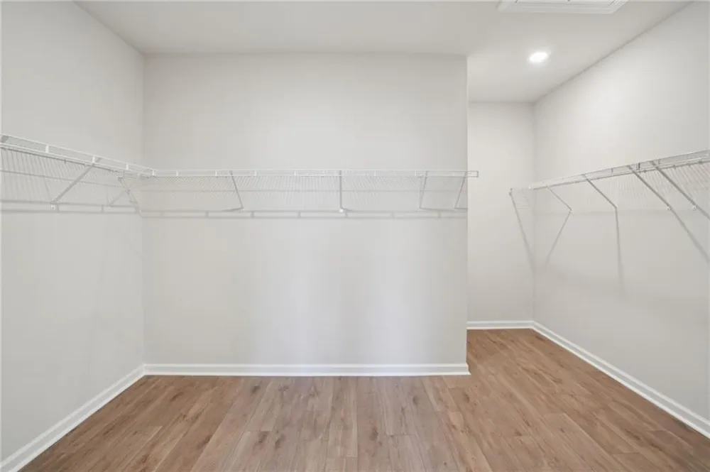 5695 Broad River View #444 Peachtree Corners, GA 30092