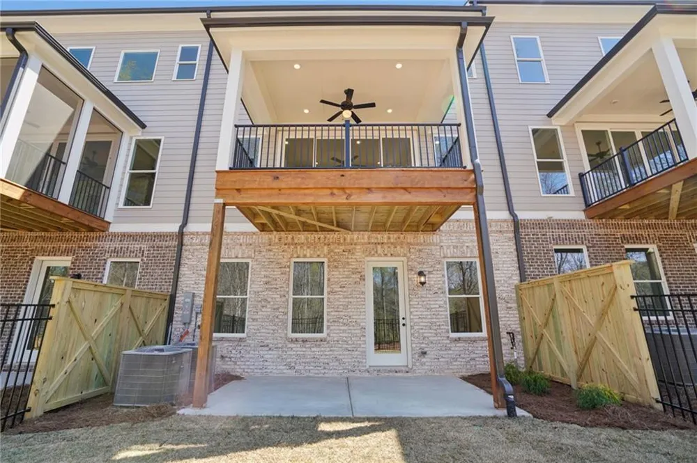 5695 Broad River View #444 Peachtree Corners, GA 30092