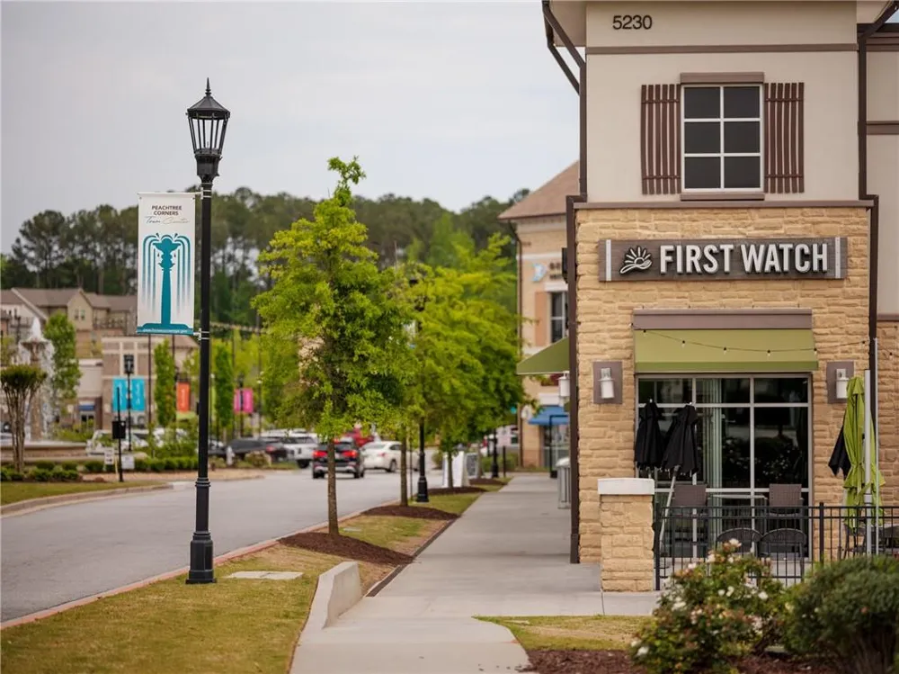 5695 Broad River View #444 Peachtree Corners, GA 30092