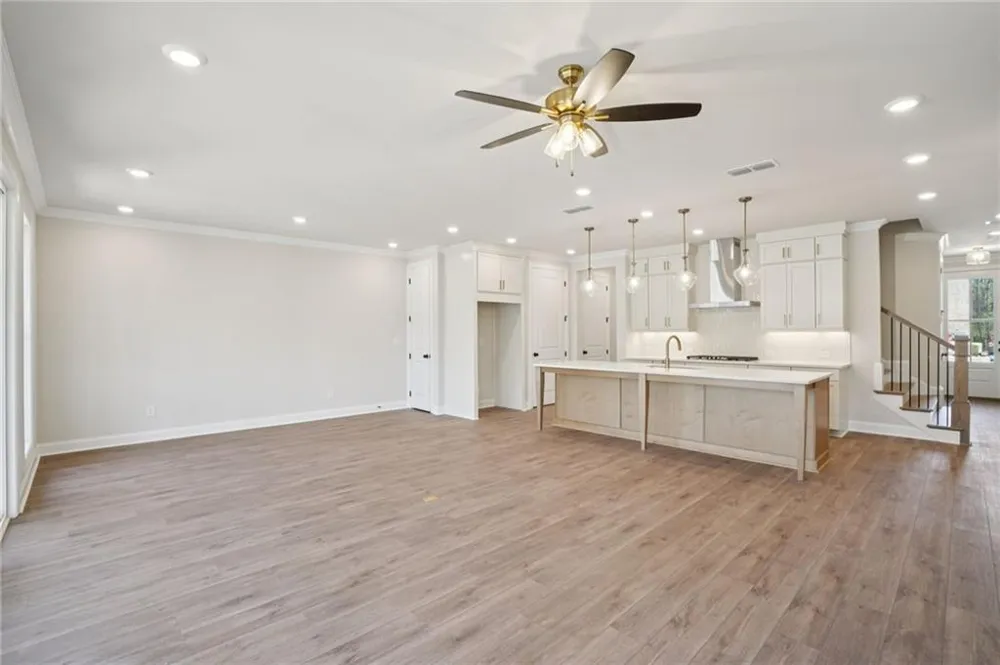 5695 Broad River View #444 Peachtree Corners, GA 30092