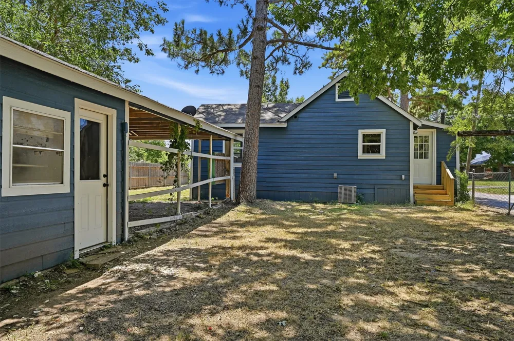 201 Mineral Street Whitesboro, TX 76273