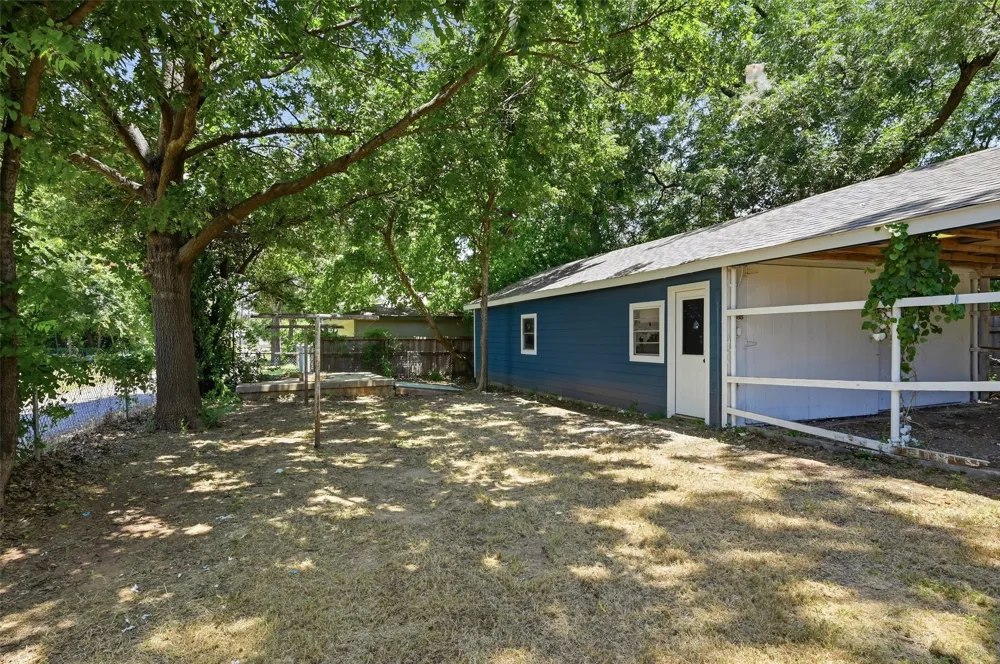 201 Mineral Street Whitesboro, TX 76273