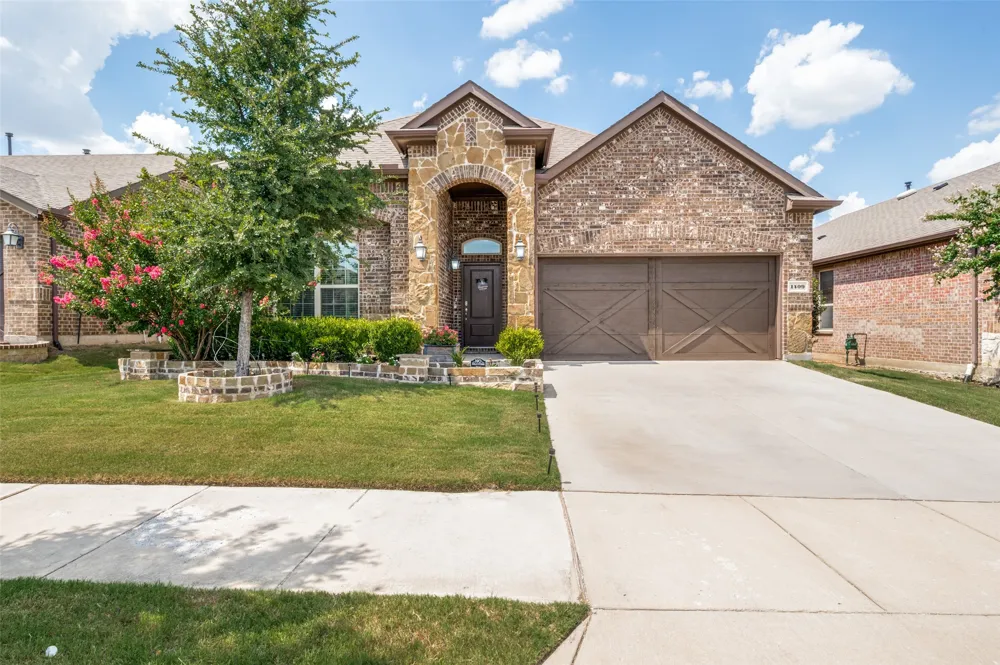 1409 Summit View Lane Little Elm, TX 76227