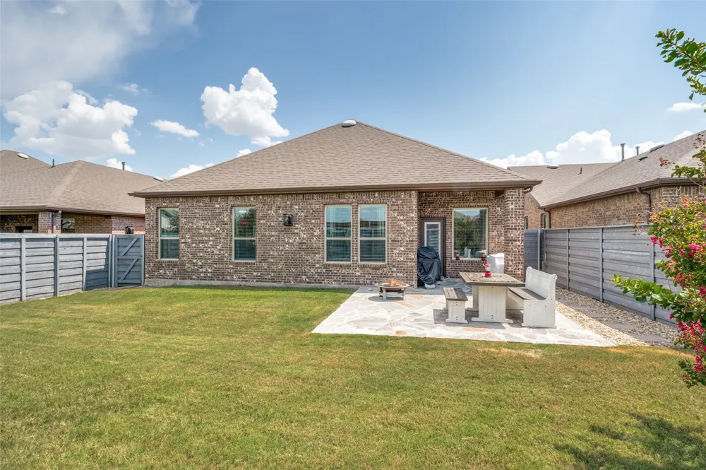 1409 Summit View Lane Little Elm, TX 76227