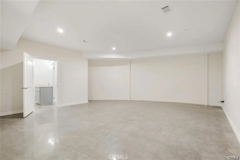 2411 Topanga Canyon Boulevard Topanga, CA 90290