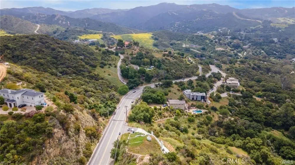 2411 Topanga Canyon Boulevard Topanga, CA 90290