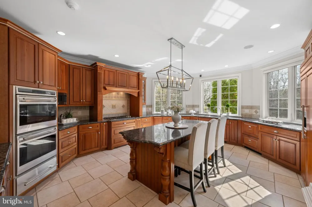 365 ARBOR CIRCLE Media, PA 19063