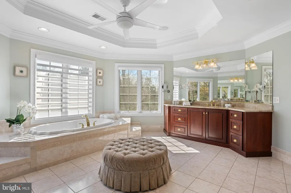 365 ARBOR CIRCLE Media, PA 19063