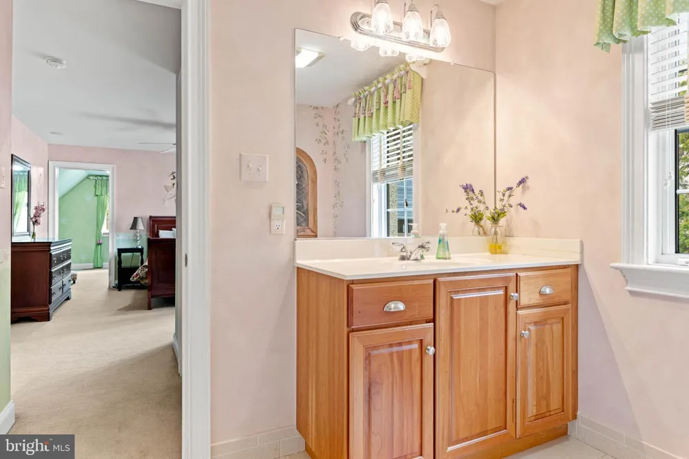 365 ARBOR CIRCLE Media, PA 19063
