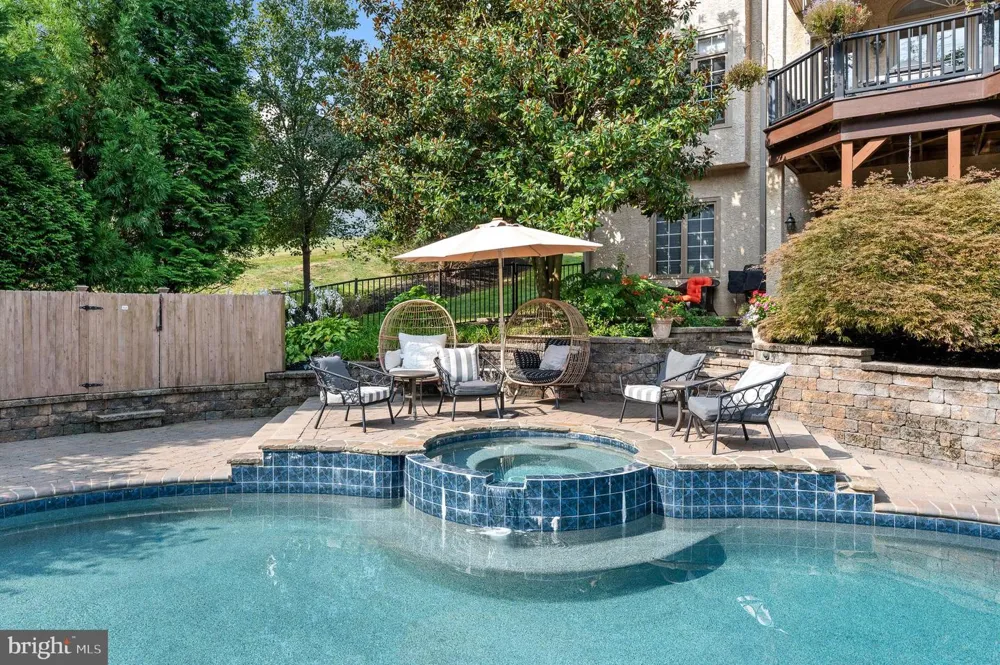 365 ARBOR CIRCLE Media, PA 19063