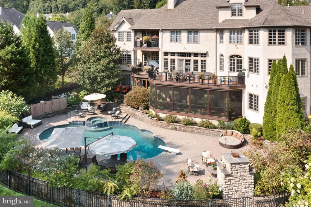 365 ARBOR CIRCLE Media, PA 19063
