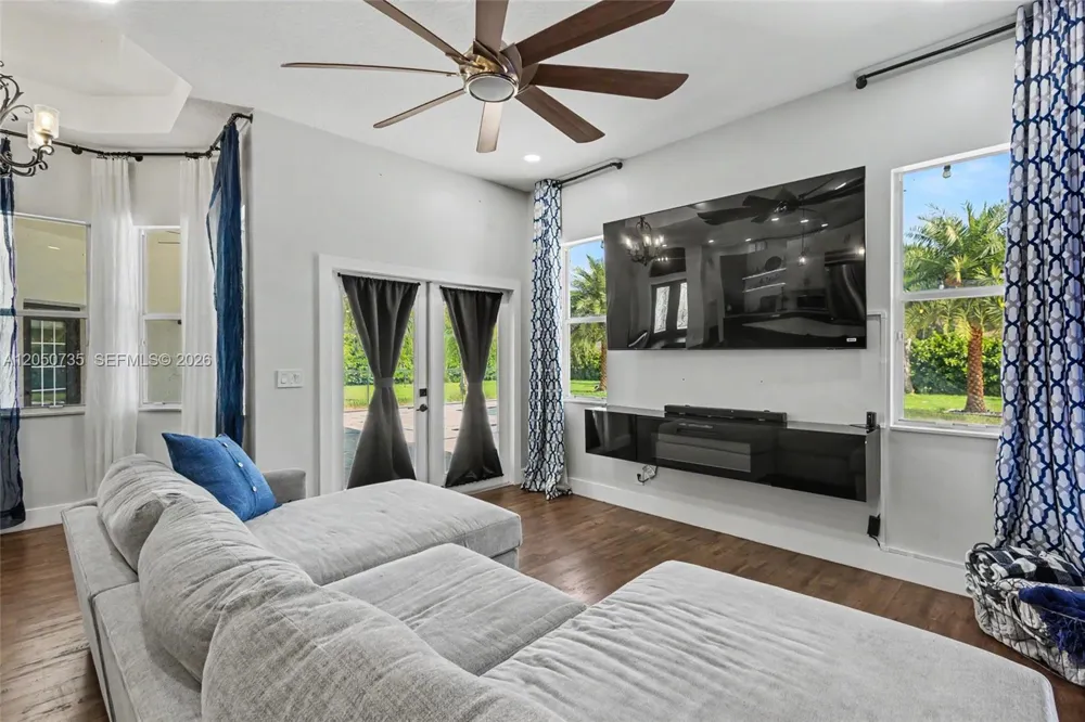 15397 66th Ct N Loxahatchee, FL 33470