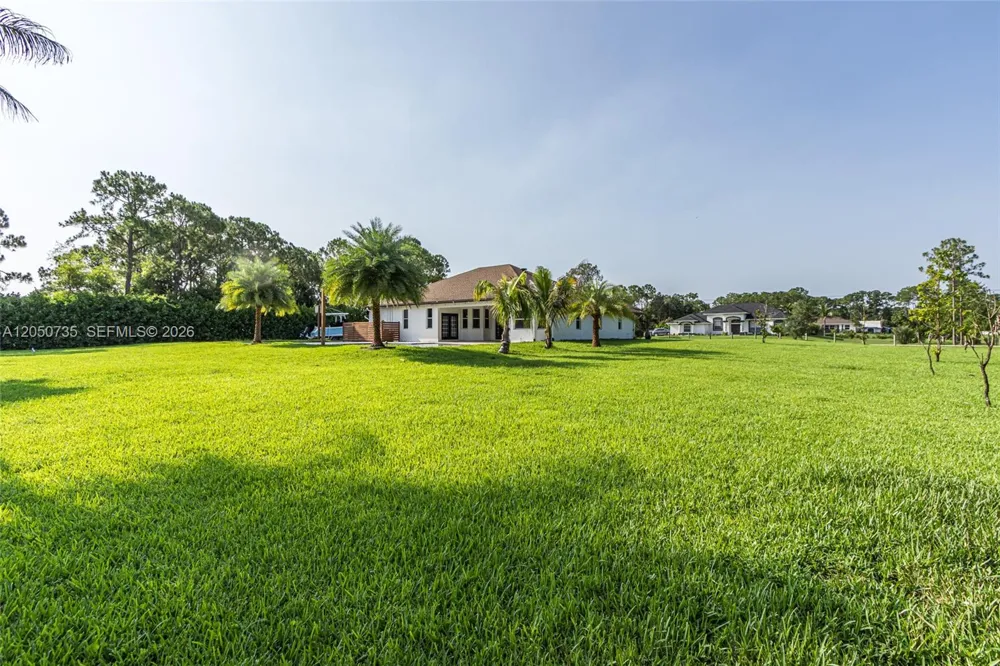 15397 66th Ct N Loxahatchee, FL 33470