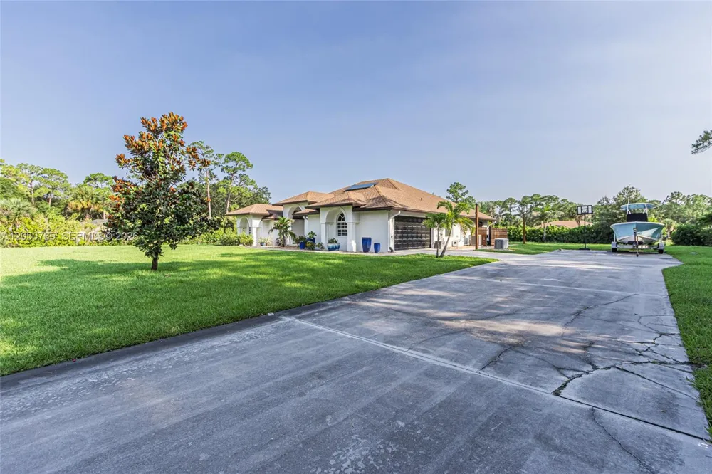 15397 66th Ct N Loxahatchee, FL 33470