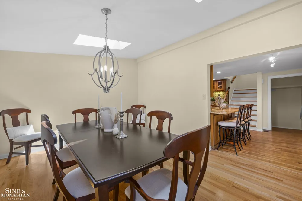 190 Lakeview Avenue Grosse Pointe Farms City, MI 48236