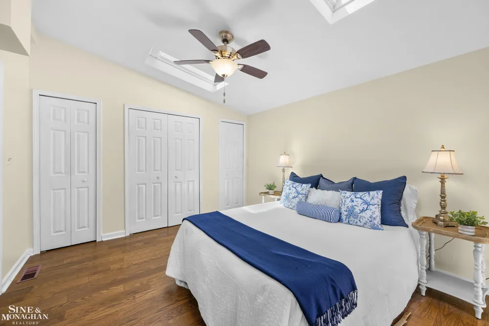 190 Lakeview Avenue Grosse Pointe Farms City, MI 48236