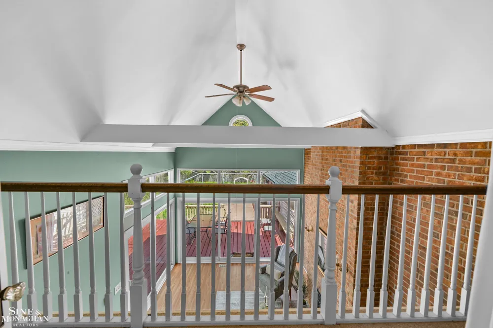 190 Lakeview Avenue Grosse Pointe Farms City, MI 48236