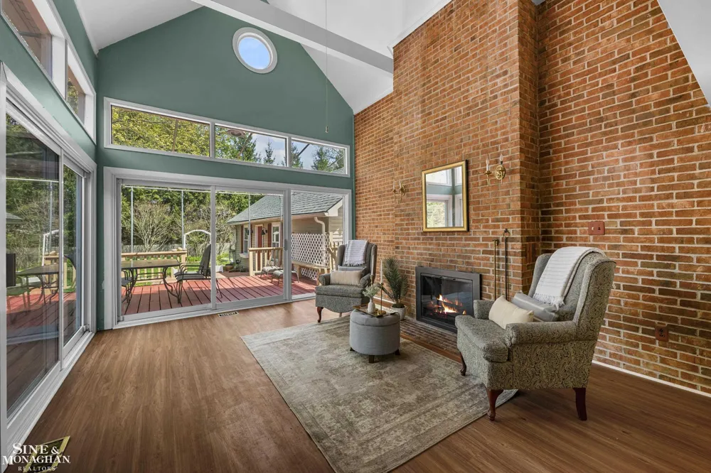 190 Lakeview Avenue Grosse Pointe Farms City, MI 48236