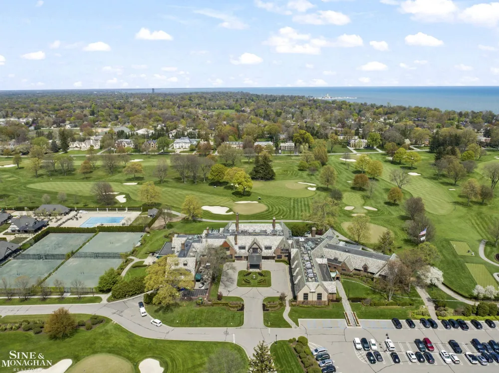 190 Lakeview Avenue Grosse Pointe Farms City, MI 48236