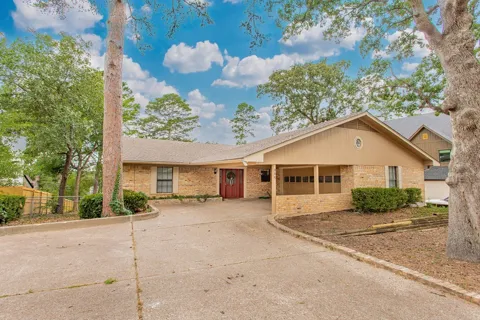 304 Harmony Lane