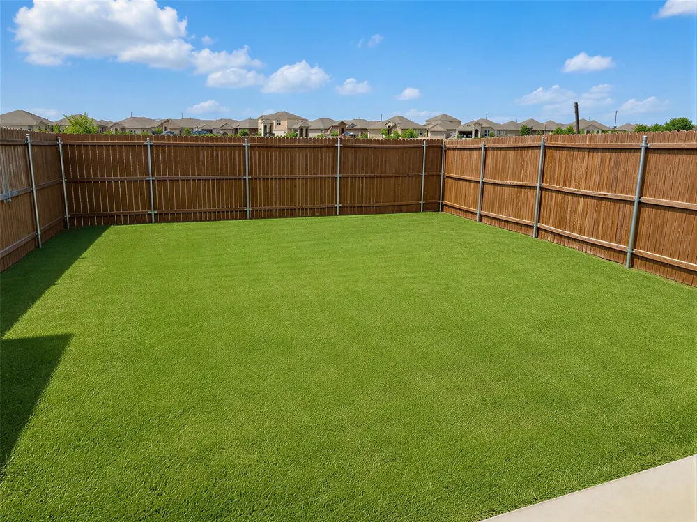 221 Oldcastle Way Fort Worth, TX 76052