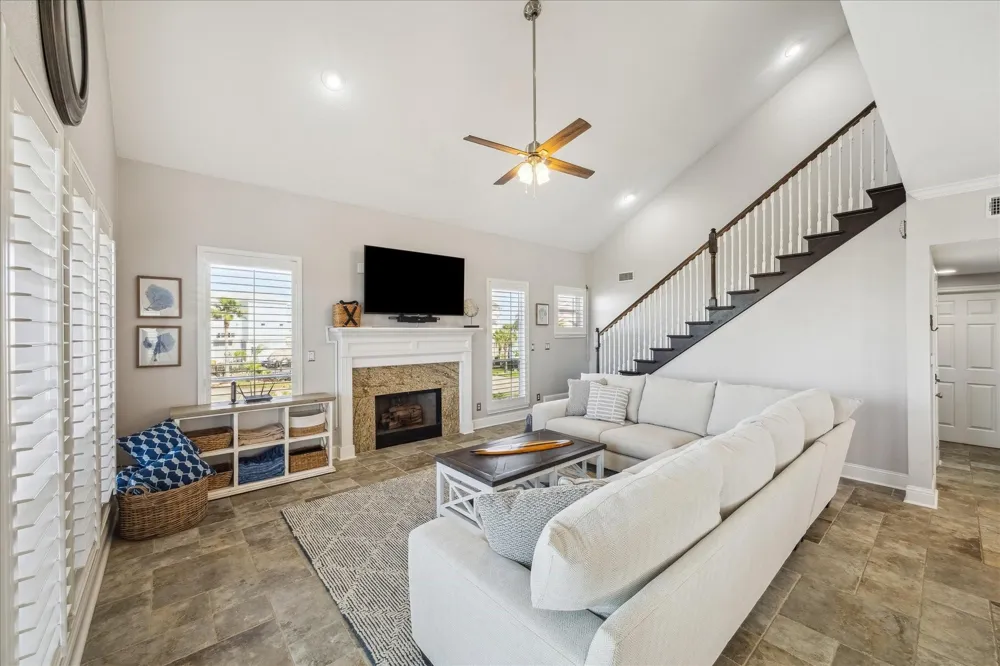519 Westerly Drive Tiki Island, TX 77554