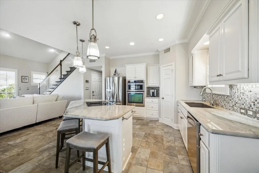 519 Westerly Drive Tiki Island, TX 77554